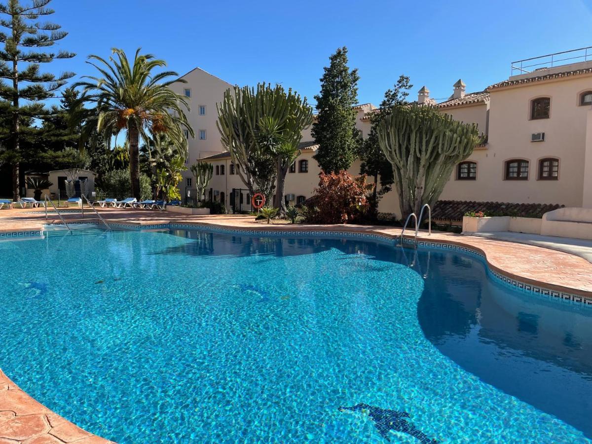 Apartamentos El Toro マルベーリャ エクステリア 写真