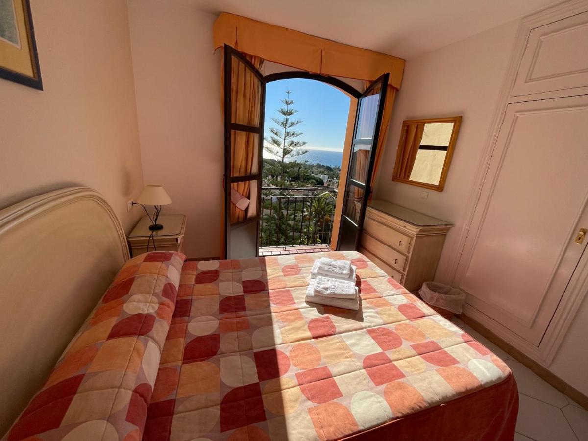 Apartamentos El Toro マルベーリャ エクステリア 写真
